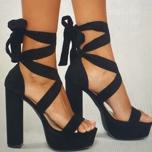 FASHIONNOVA bandage heels black